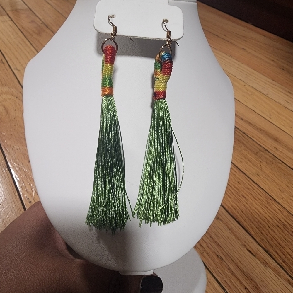 Tassel Earrings //Drop Earrings // Dangle Earrings // Boho Earrings - Picture 3 of 3